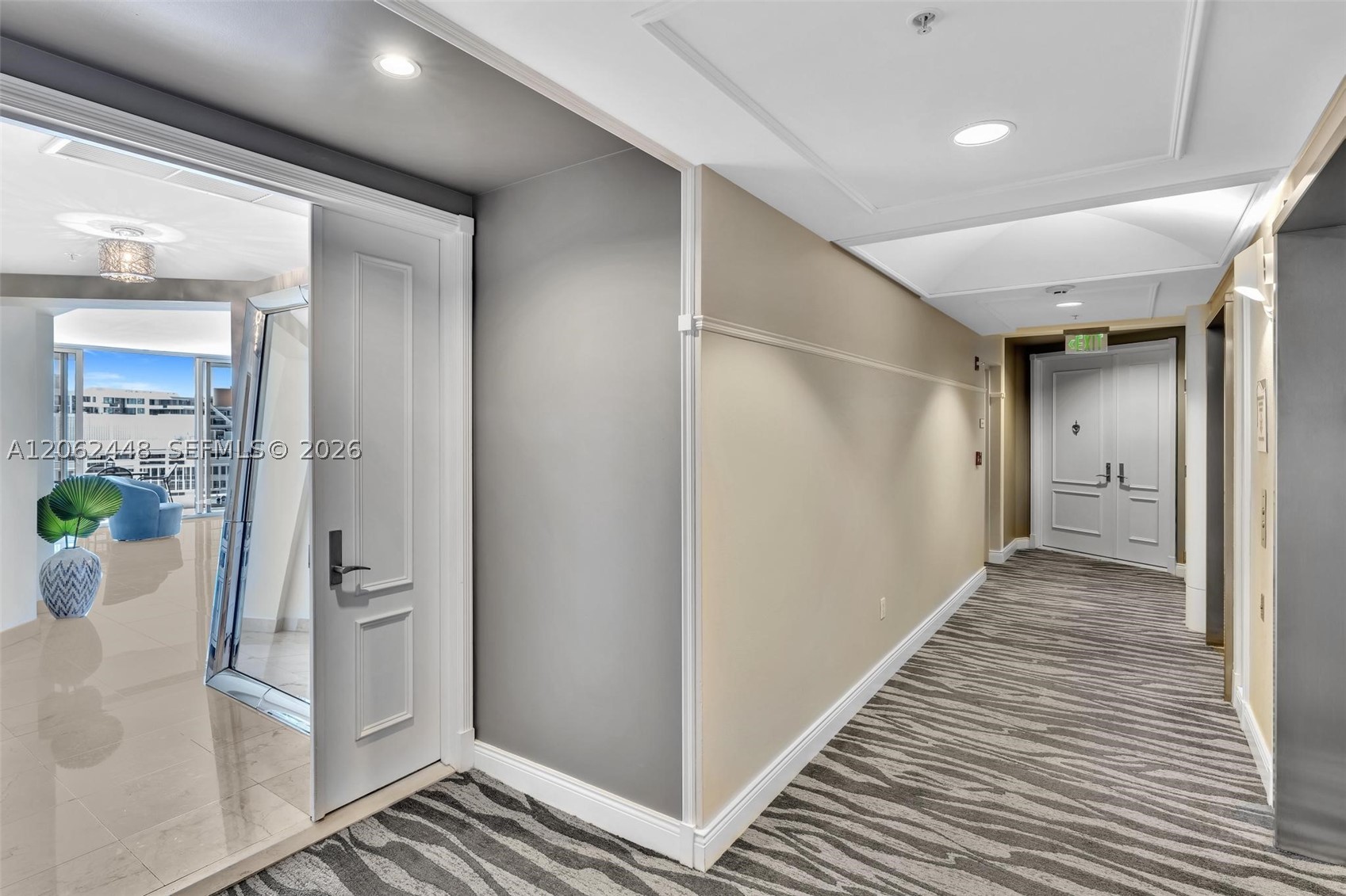 848 Brickell Key Dr #1805, Miami FL 33131