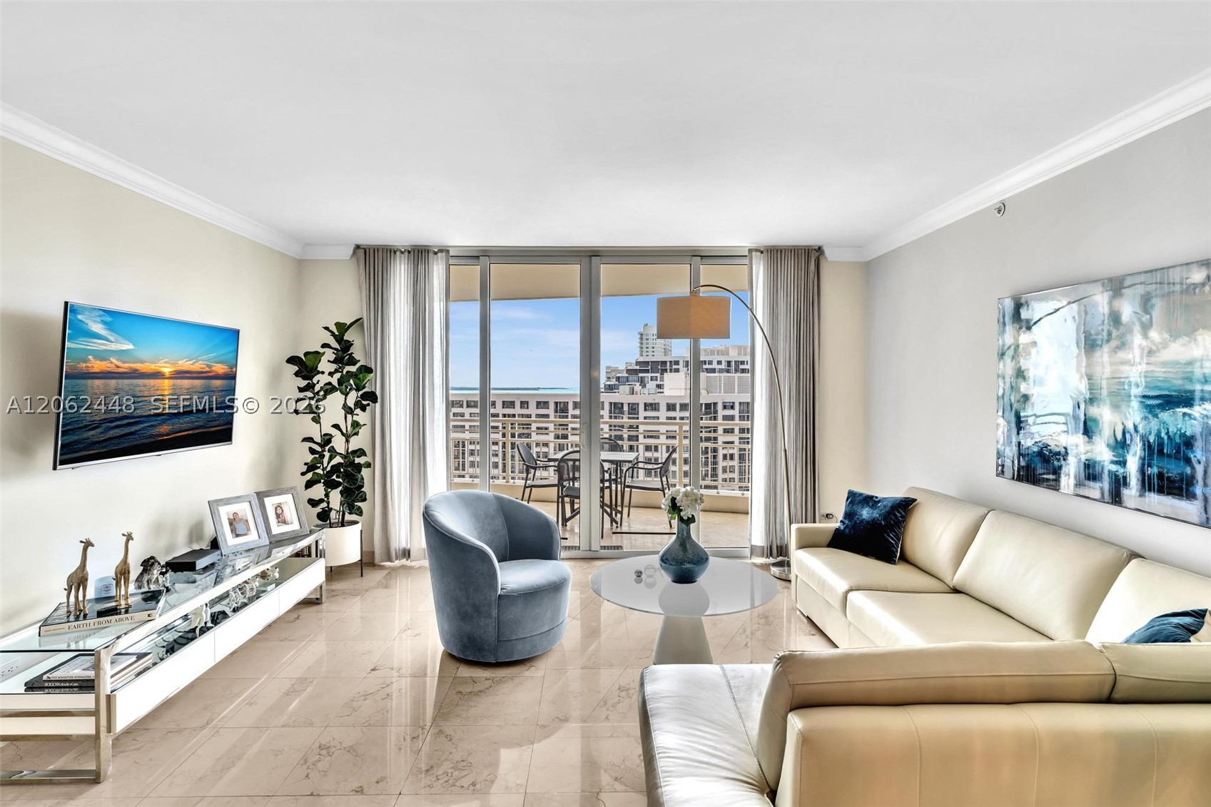 848 Brickell Key Dr #1805, Miami FL 33131