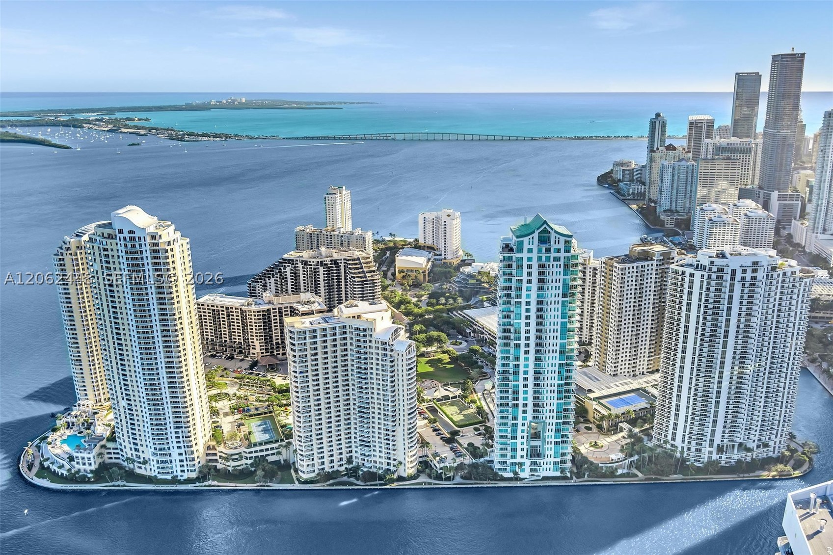 848 Brickell Key Dr #1805, Miami FL 33131