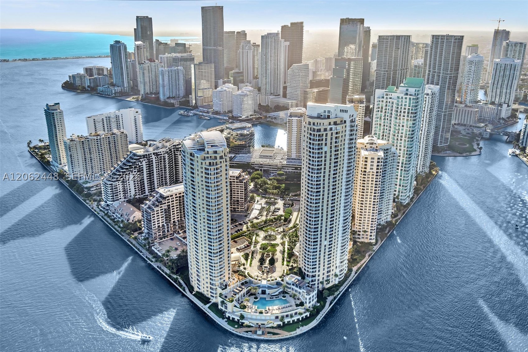 848 Brickell Key Dr #1805, Miami FL 33131