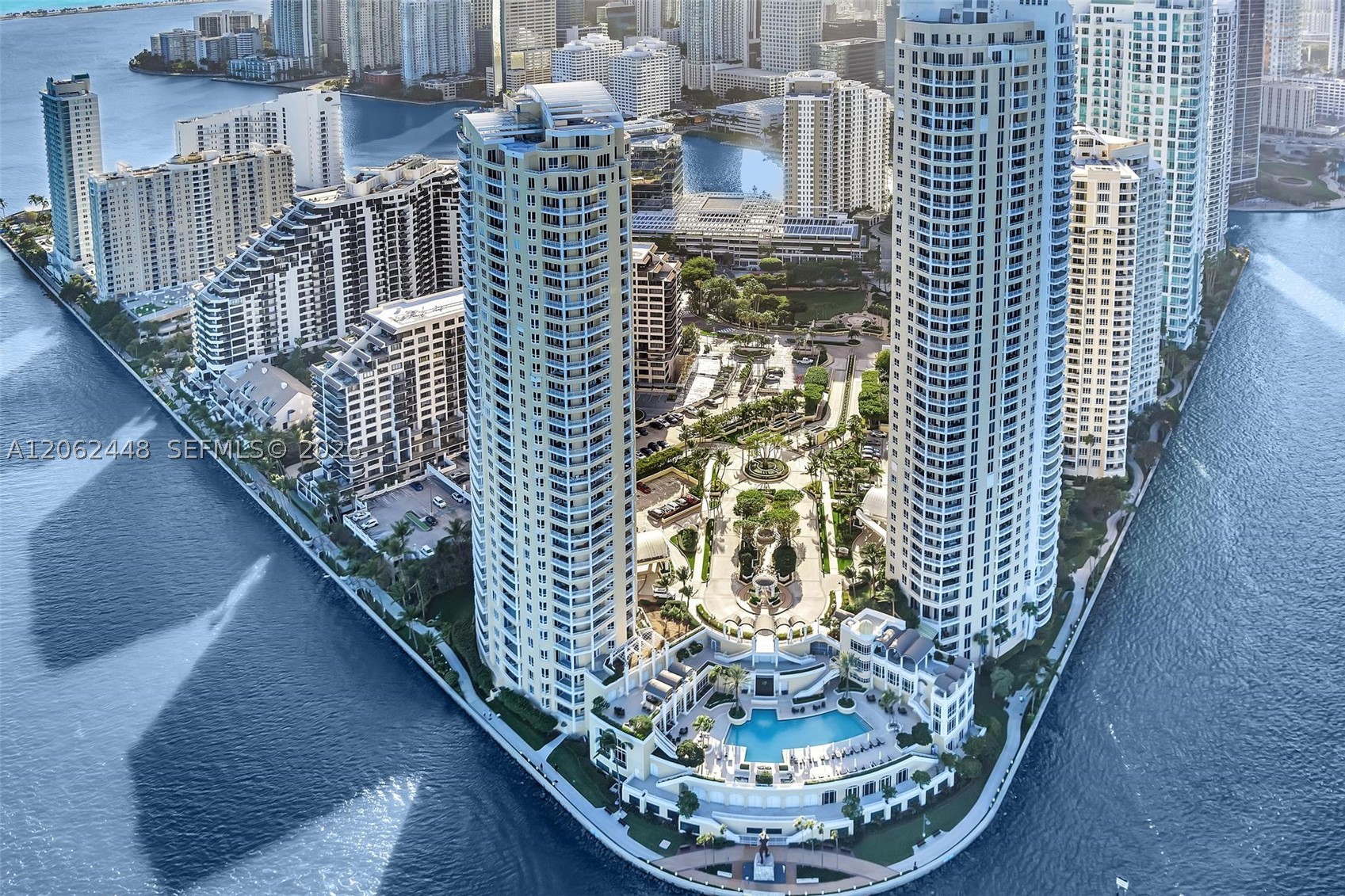 848 Brickell Key Dr #1805, Miami FL 33131