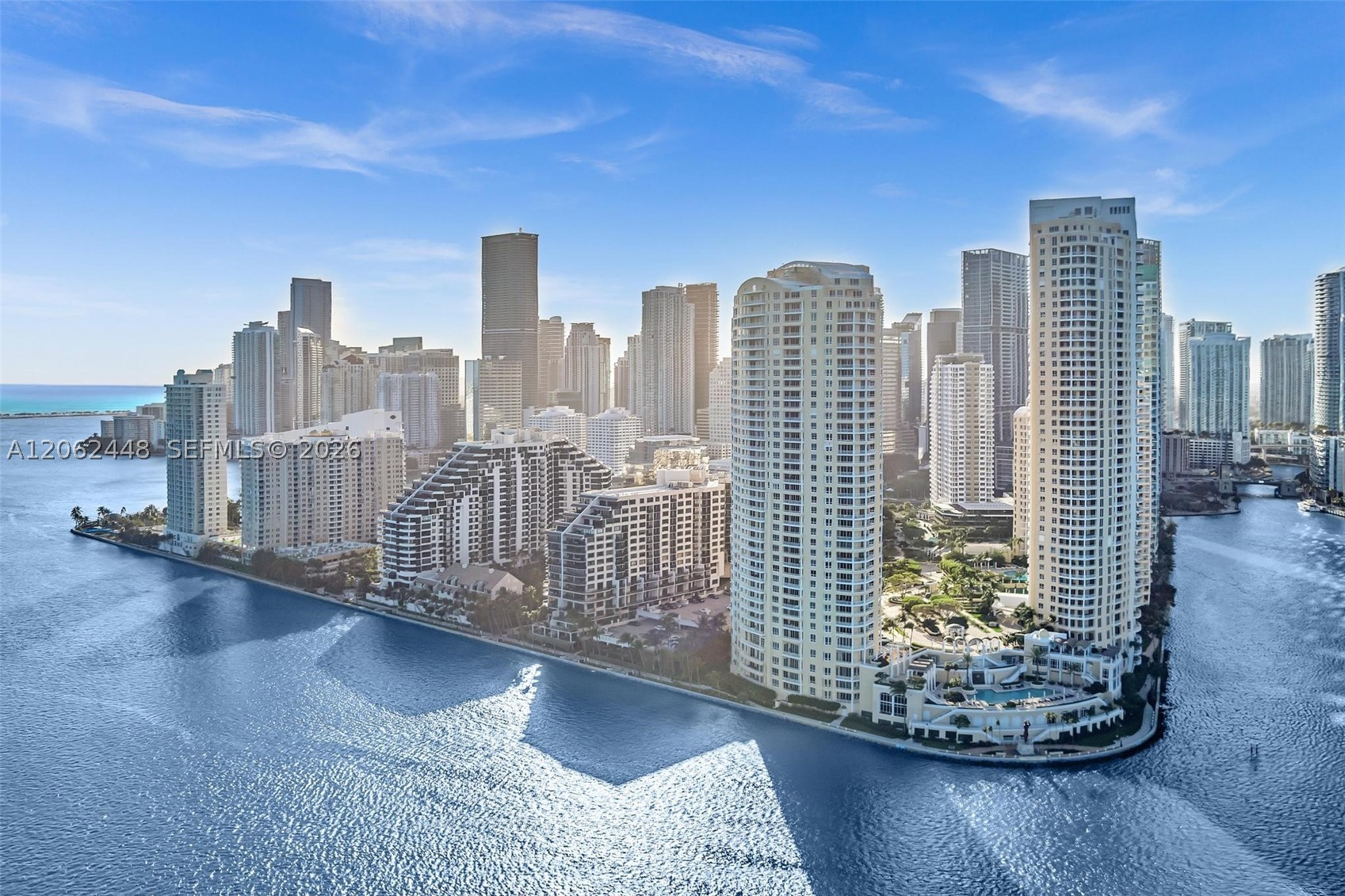 848 Brickell Key Dr #1805, Miami FL 33131
