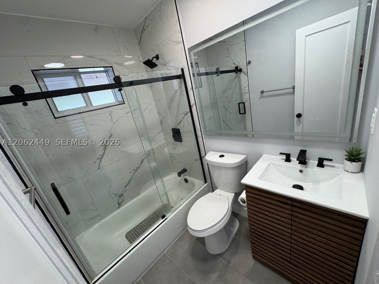 5430 SW 99th Ave, Miami FL 33165