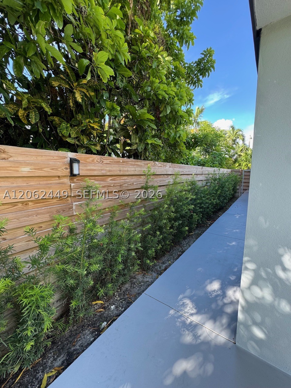 5430 SW 99th Ave, Miami FL 33165