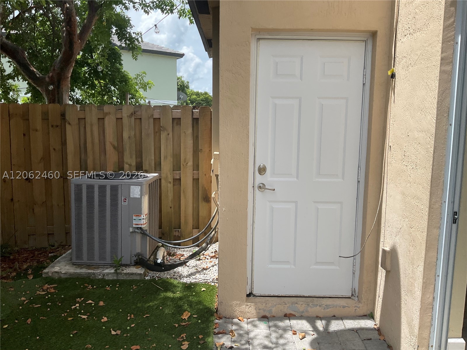 2885 SE 1st Dr #11, Homestead FL 33033