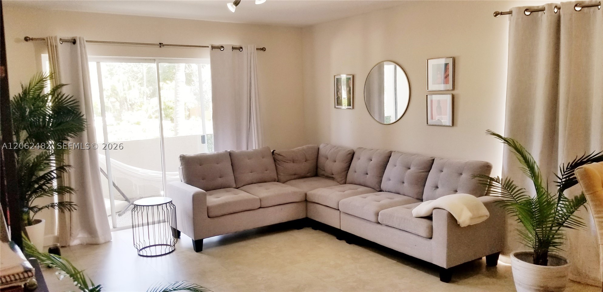 6886 N Kendall Dr #D202, Pinecrest FL 33156