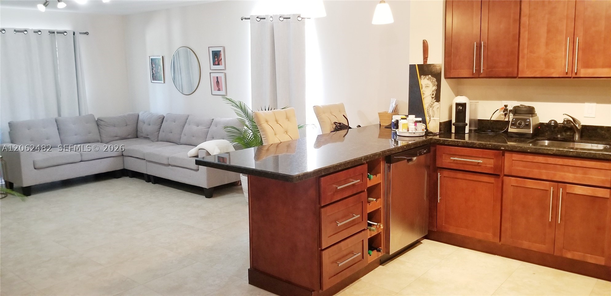 6886 N Kendall Dr #D202, Pinecrest FL 33156