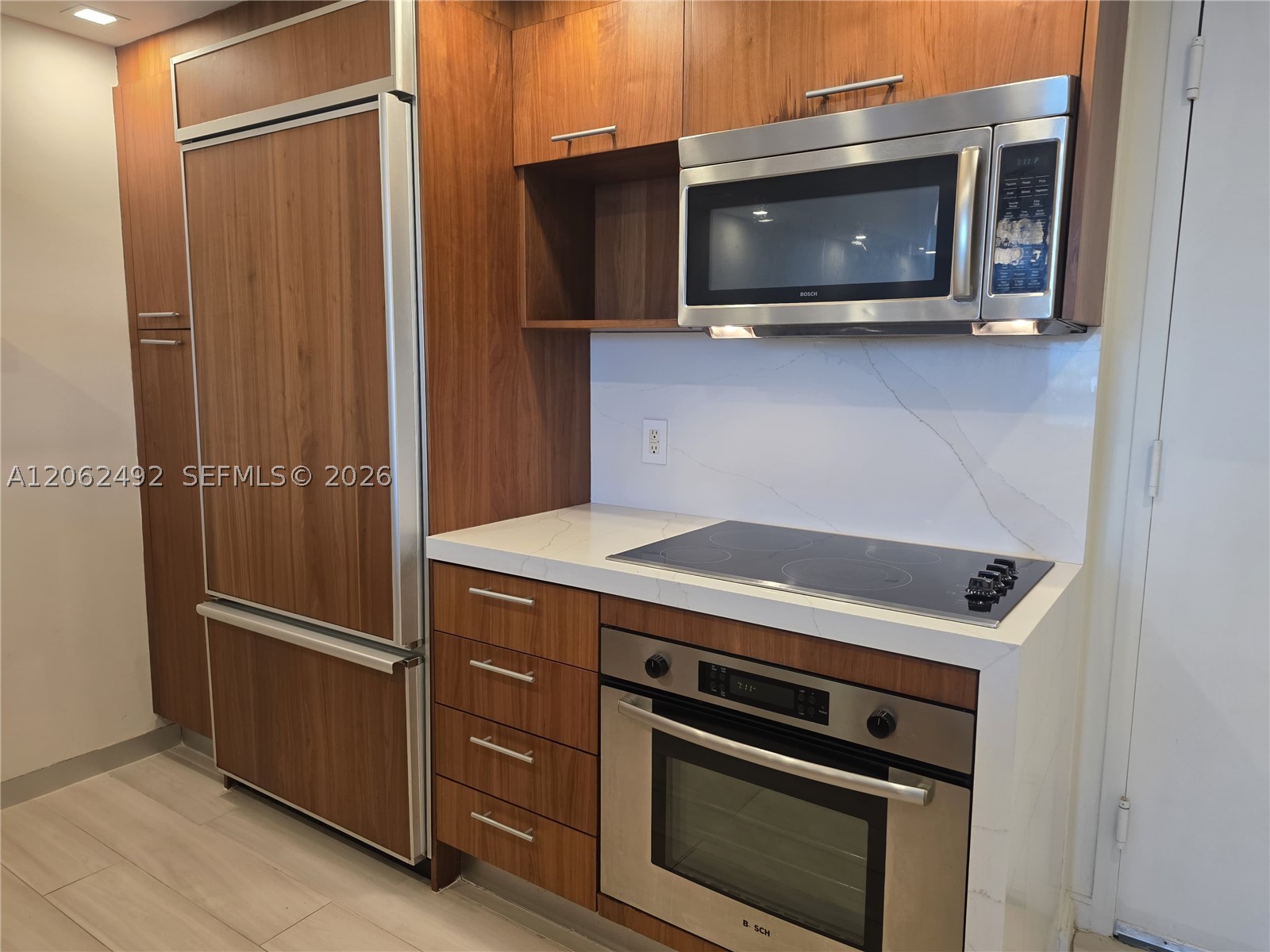50 Biscayne Blvd #804, Miami FL 33132