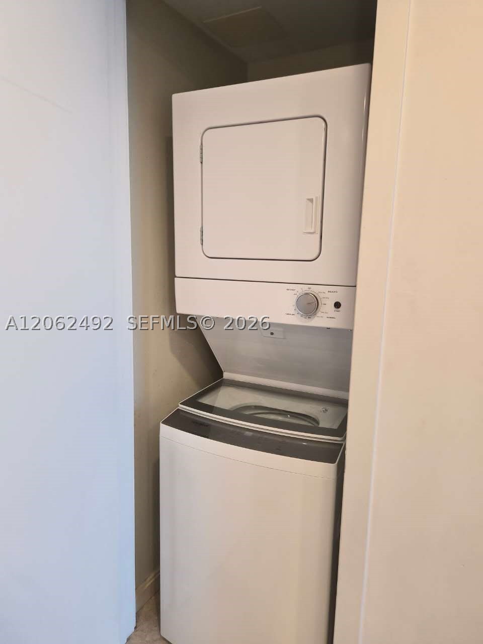 50 Biscayne Blvd #804, Miami FL 33132
