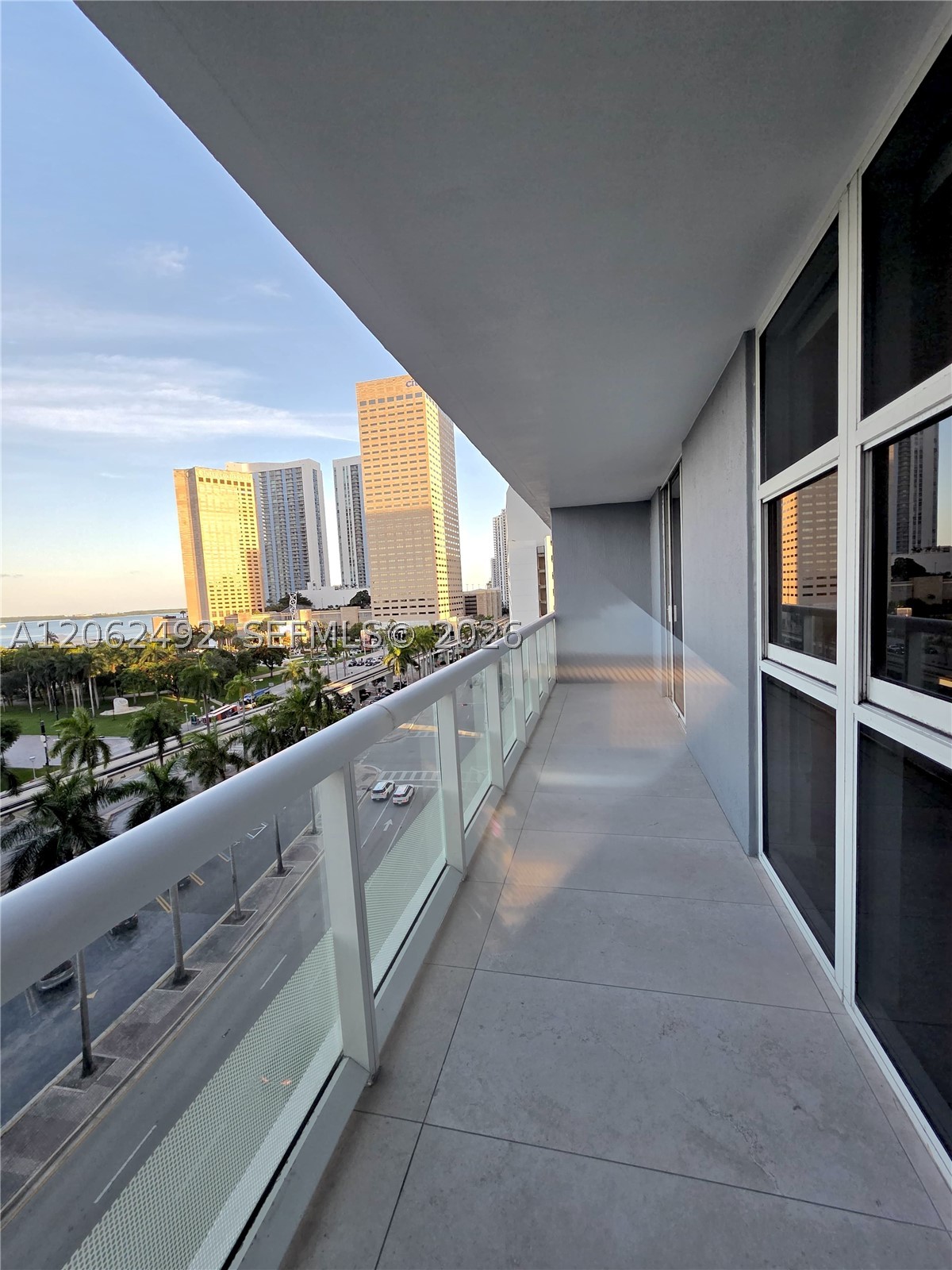 50 Biscayne Blvd #804, Miami FL 33132