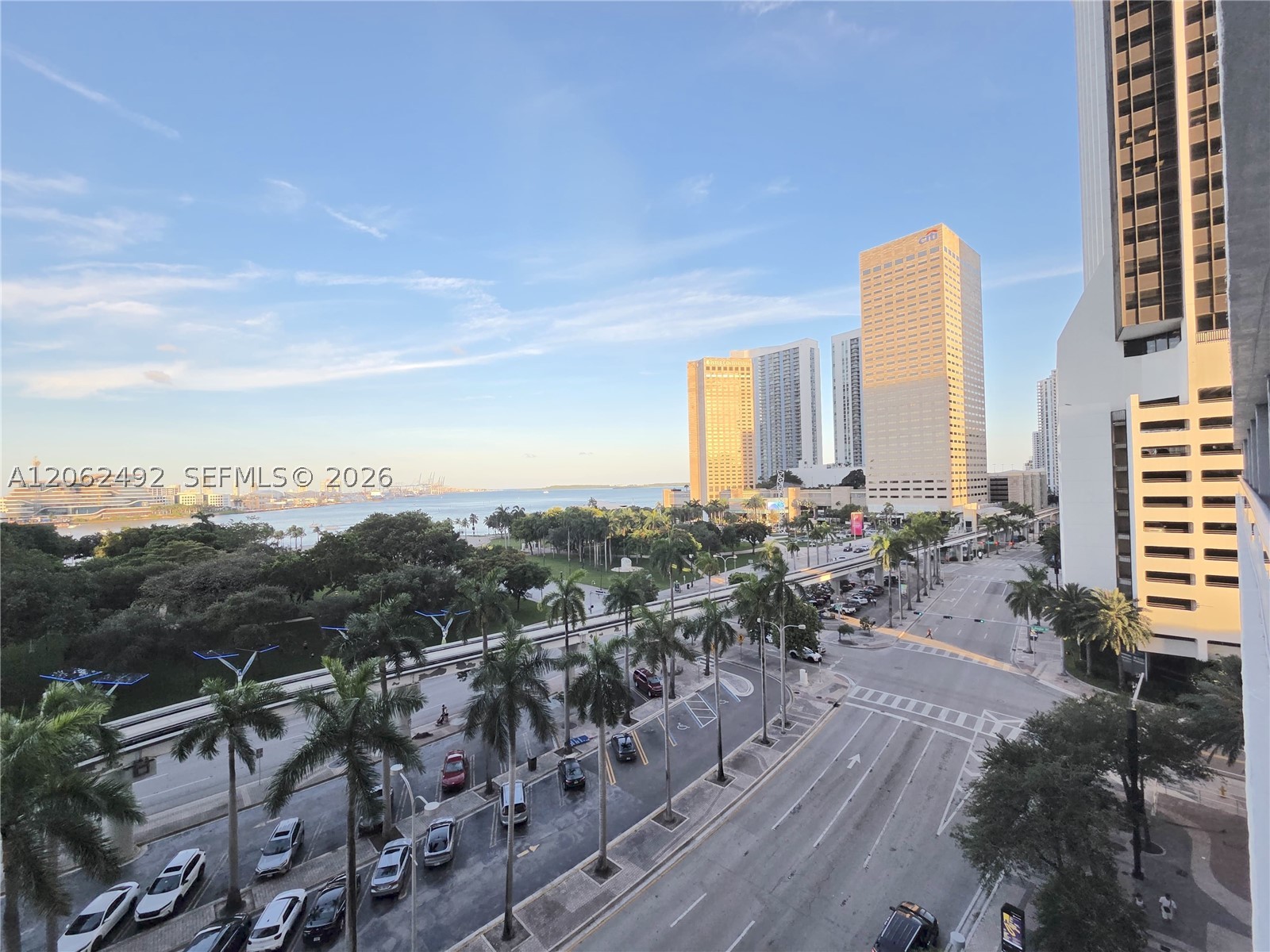 50 Biscayne Blvd #804, Miami FL 33132