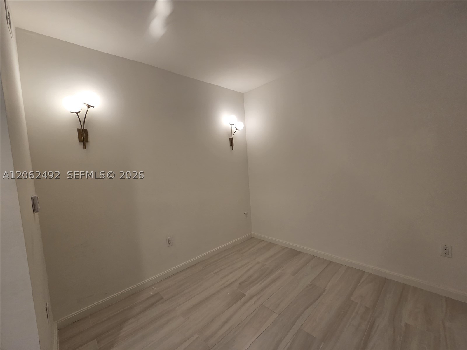 50 Biscayne Blvd #804, Miami FL 33132