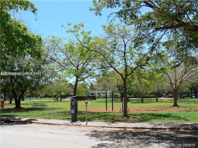 6580 Santona St #A39, Coral Gables FL 33146