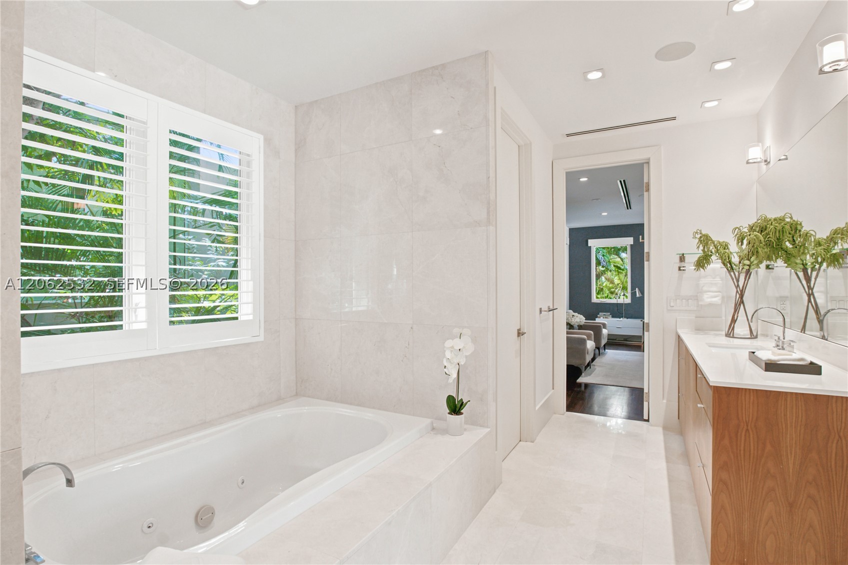 2820 Brickell Ave, Miami FL 33129