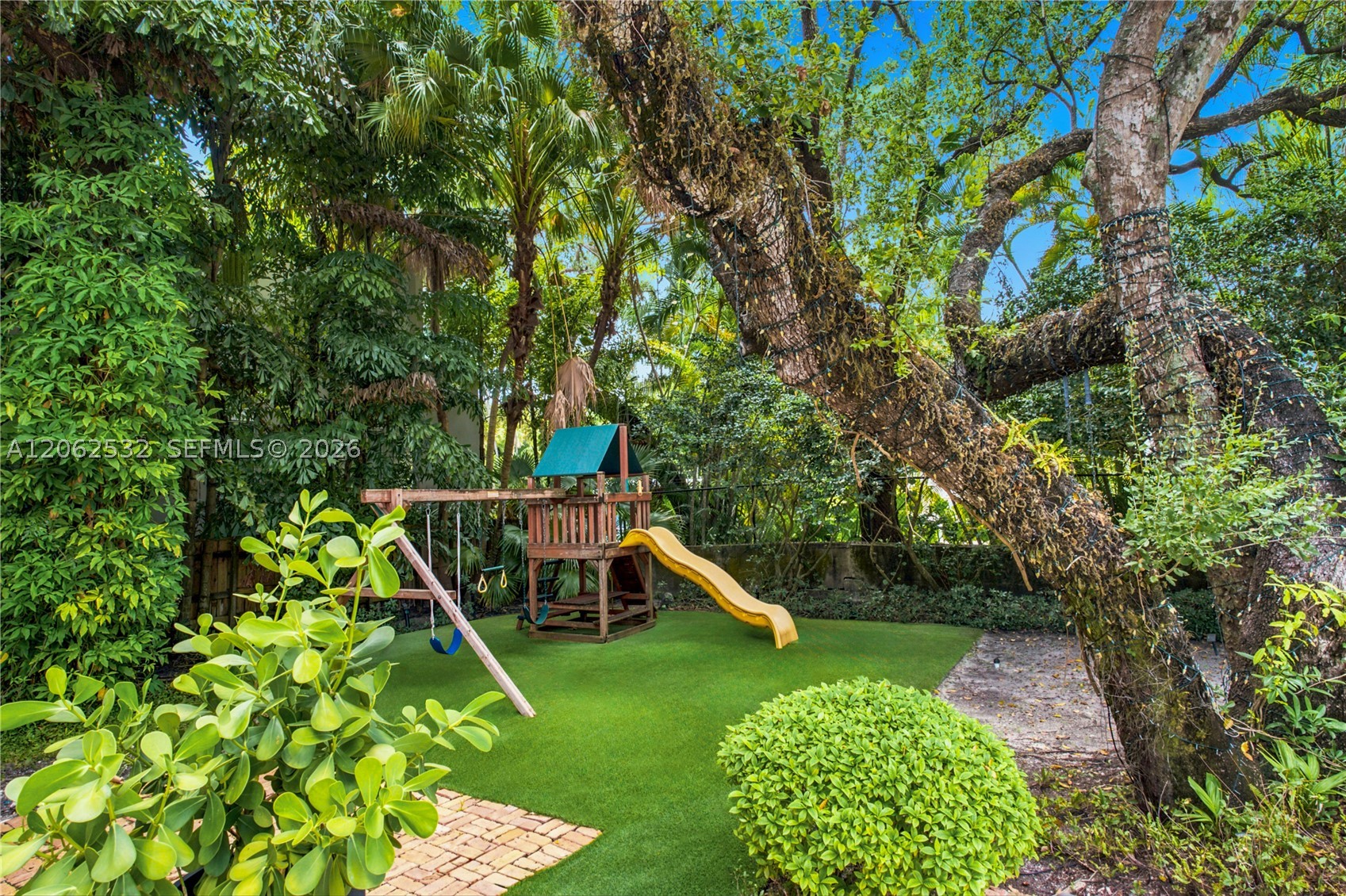 2820 Brickell Ave, Miami FL 33129