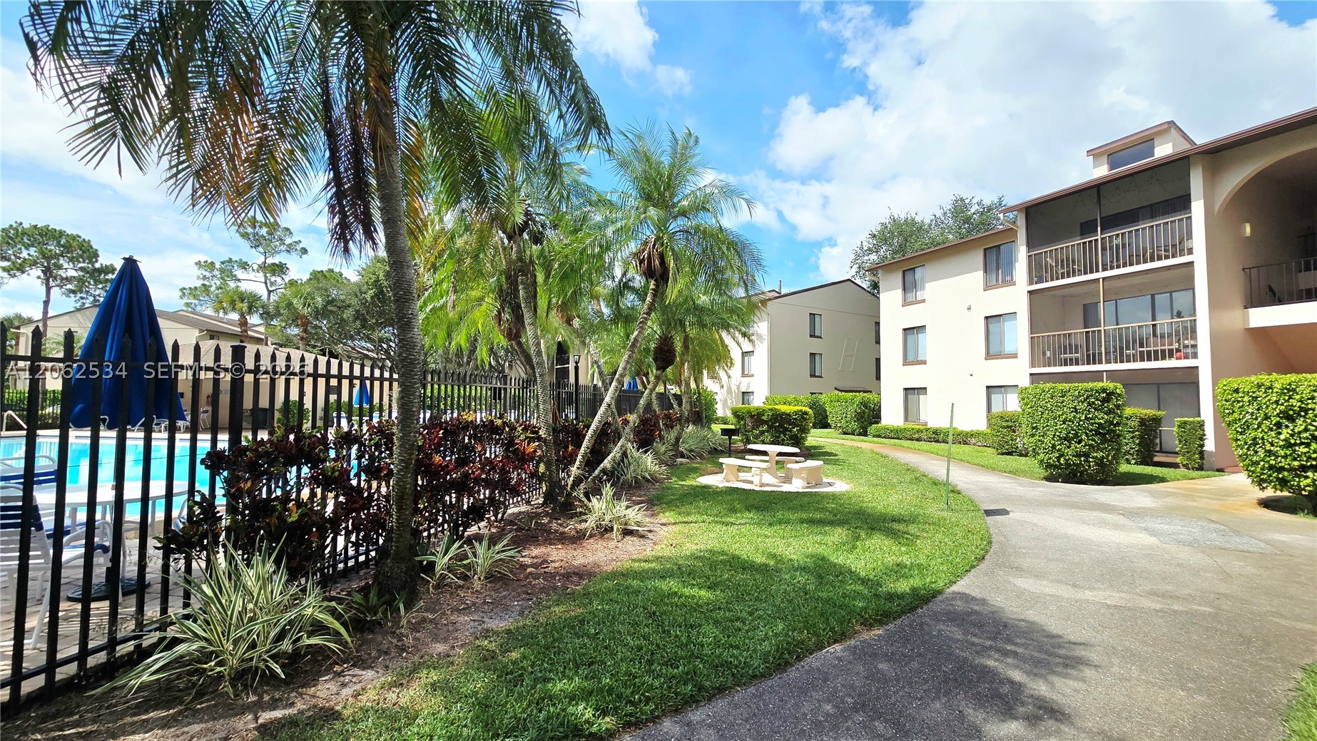 202 Foxtail Dr #G2, Green Acres FL 33415