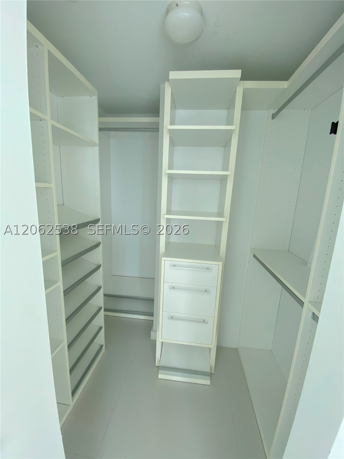 1300 S Miami Ave #2105, Miami FL 33130