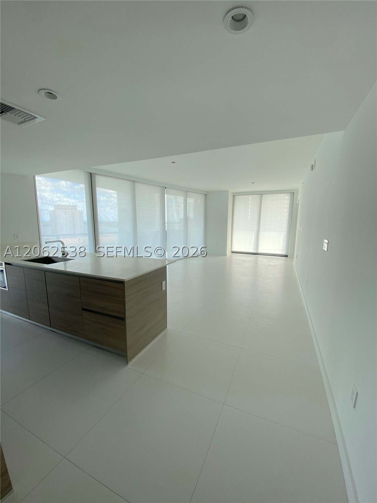 1300 S Miami Ave #2105, Miami FL 33130