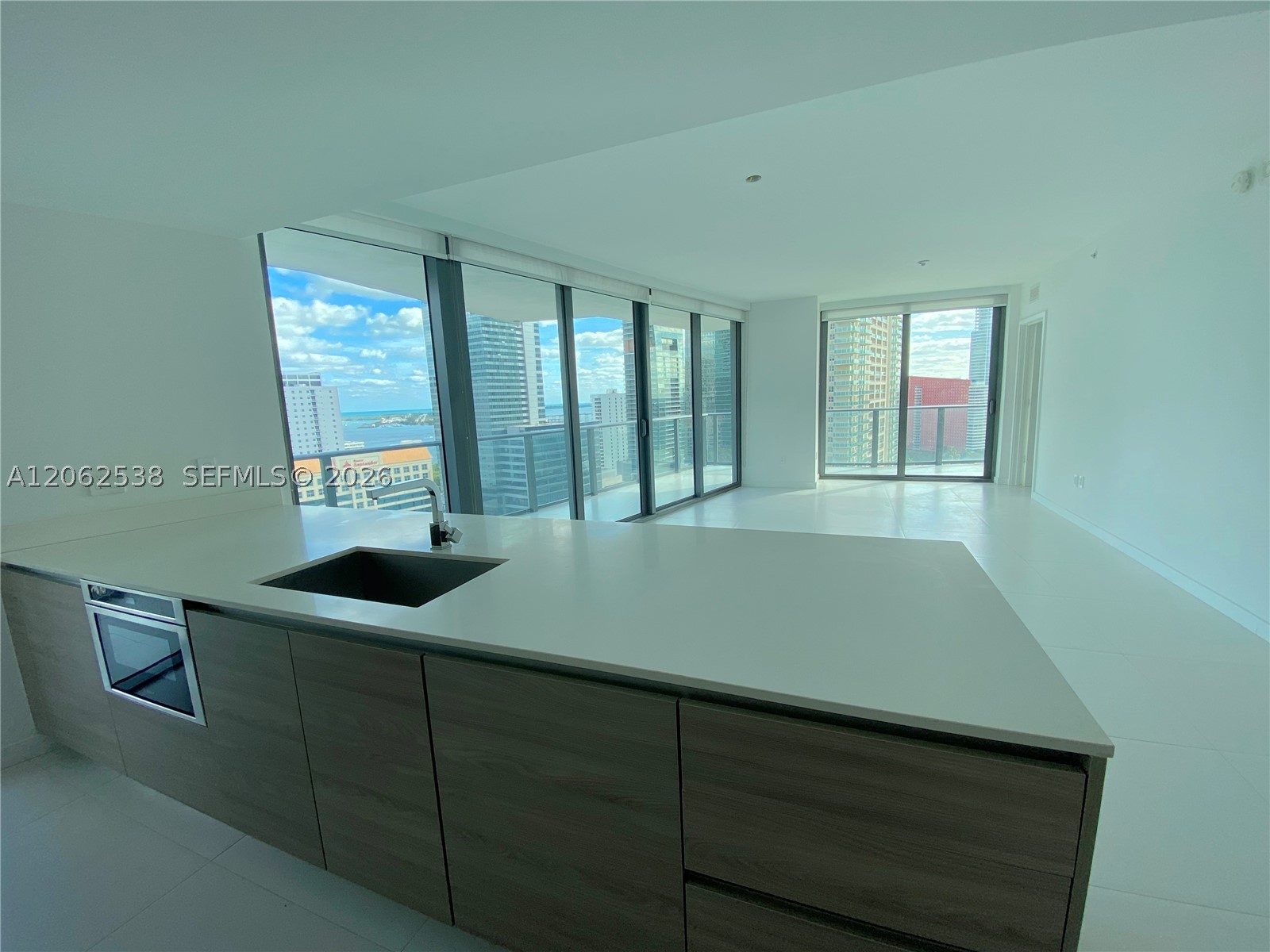 1300 S Miami Ave #2105, Miami FL 33130