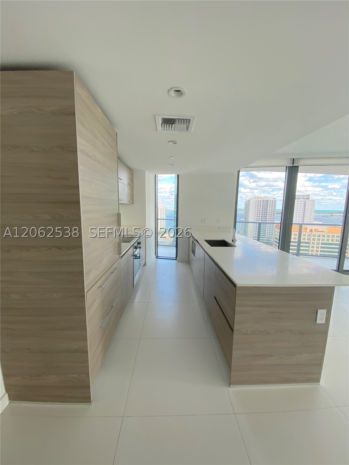 1300 S Miami Ave #2105, Miami FL 33130