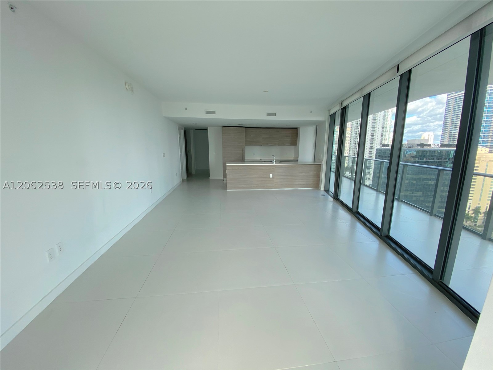 1300 S Miami Ave #2105, Miami FL 33130