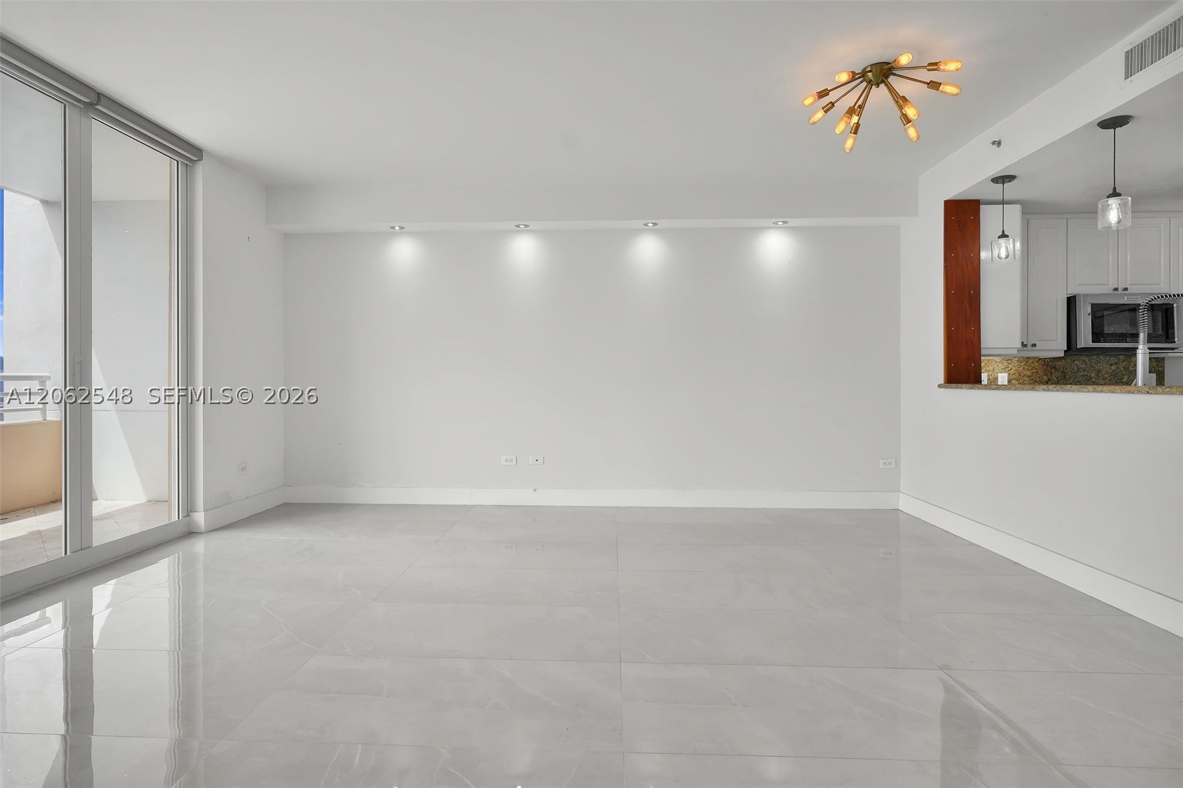 808 Brickell Key Dr #3007, Miami FL 33131