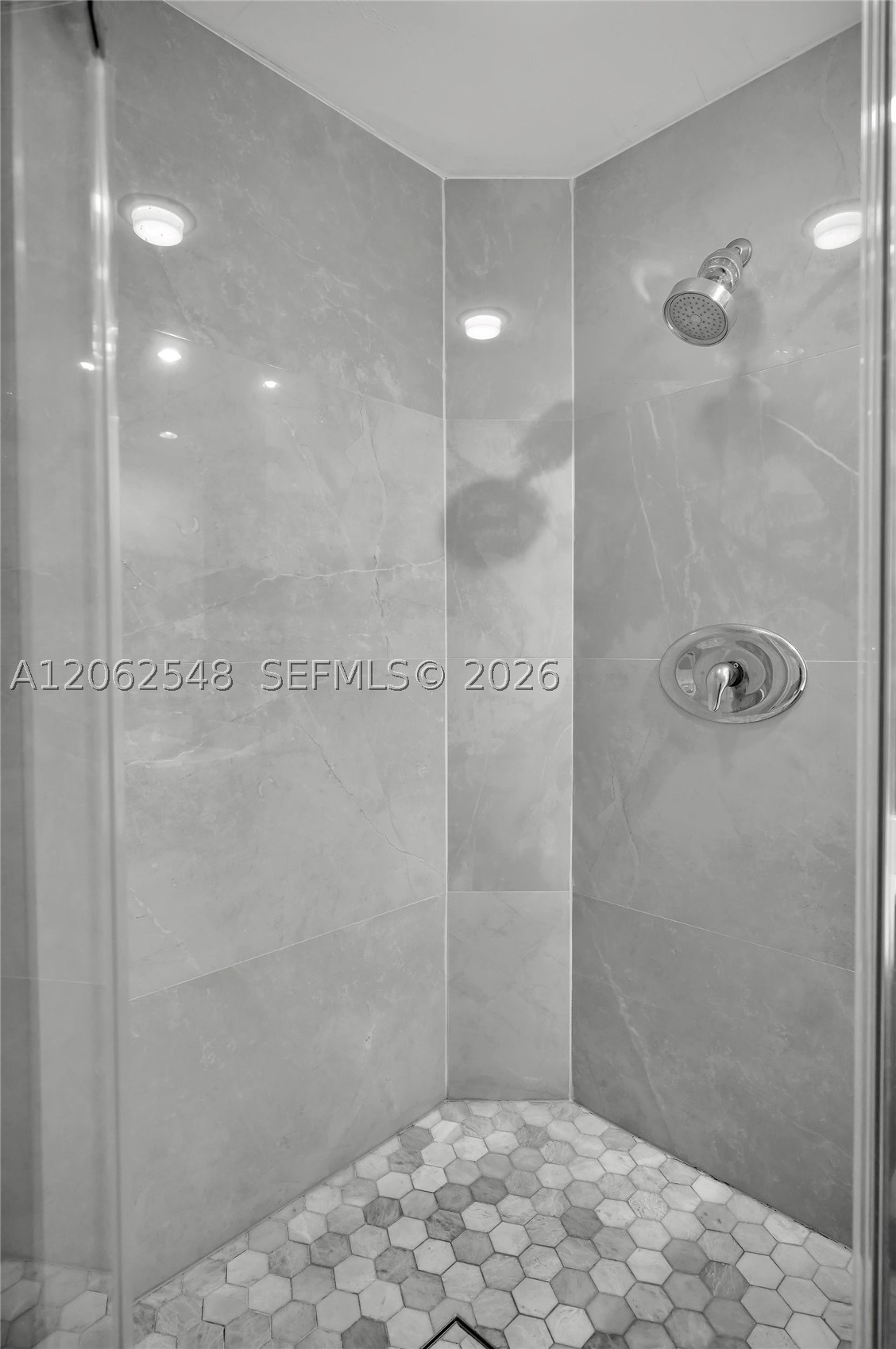 808 Brickell Key Dr #3007, Miami FL 33131