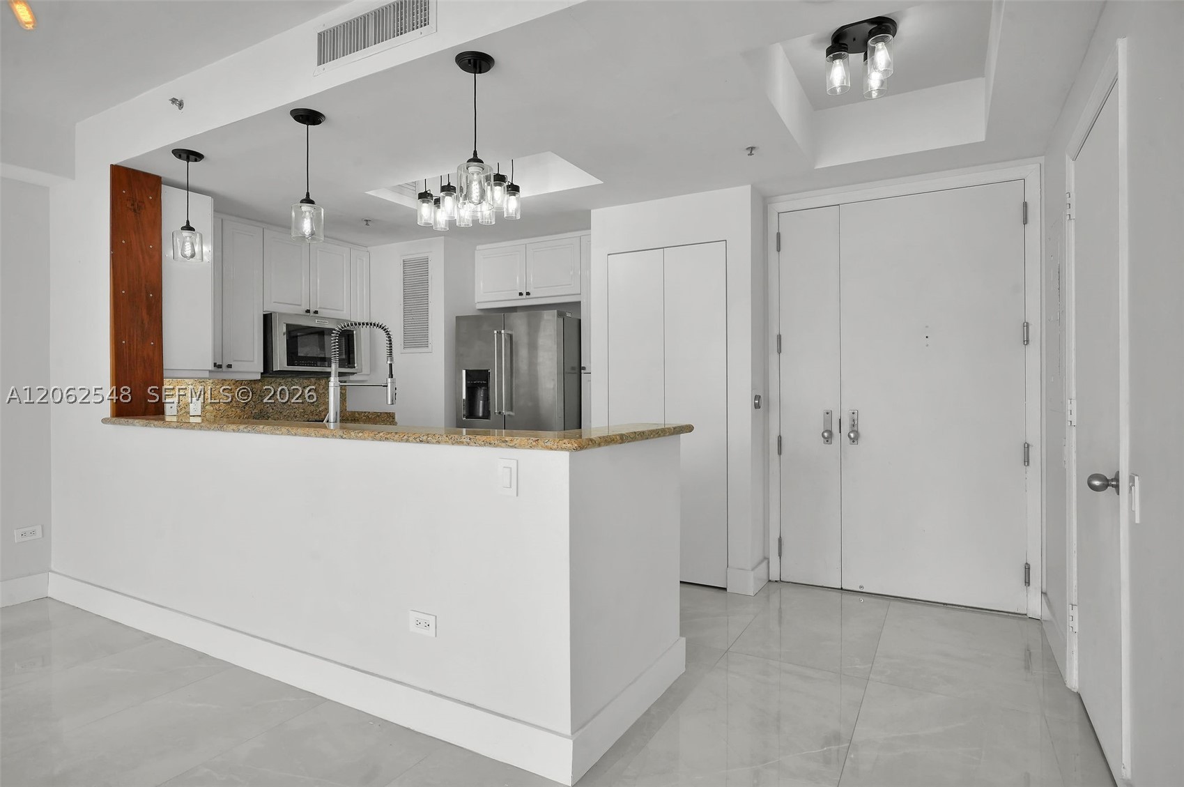 808 Brickell Key Dr #3007, Miami FL 33131