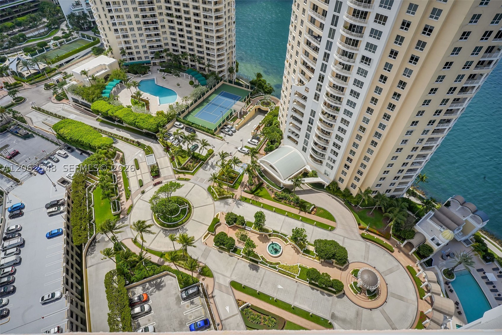 808 Brickell Key Dr #3007, Miami FL 33131