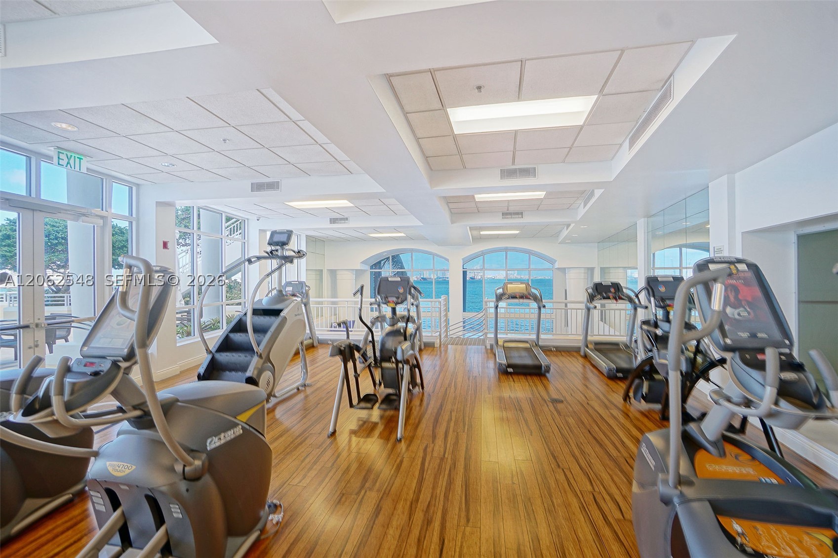 808 Brickell Key Dr #3007, Miami FL 33131