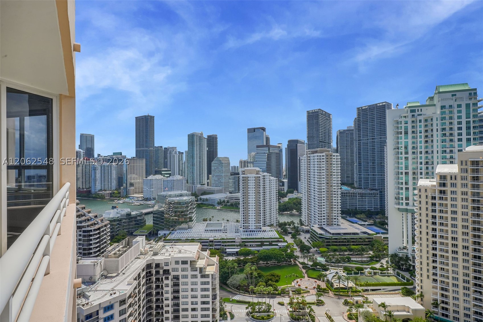 808 Brickell Key Dr #3007, Miami FL 33131