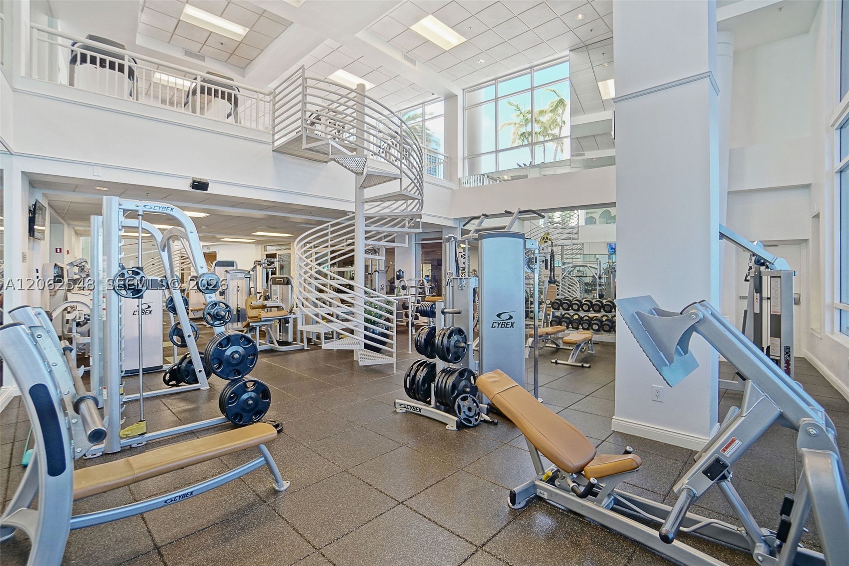 808 Brickell Key Dr #3007, Miami FL 33131