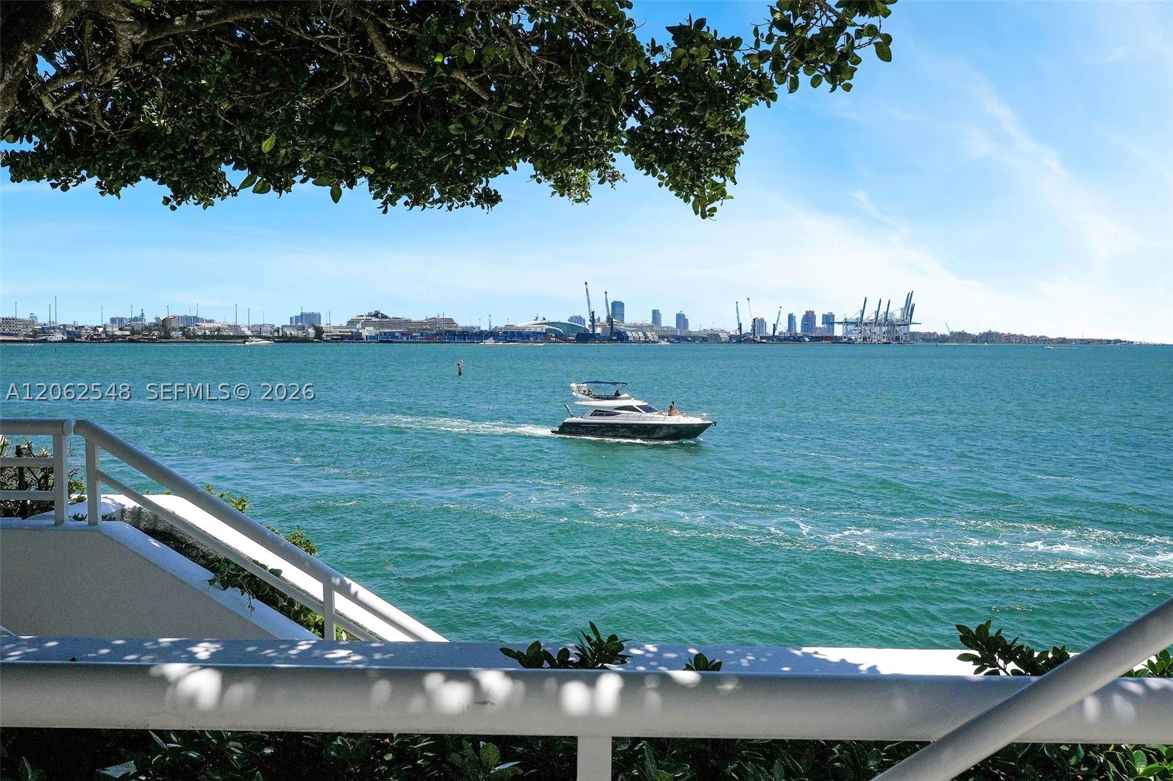 808 Brickell Key Dr #3007, Miami FL 33131