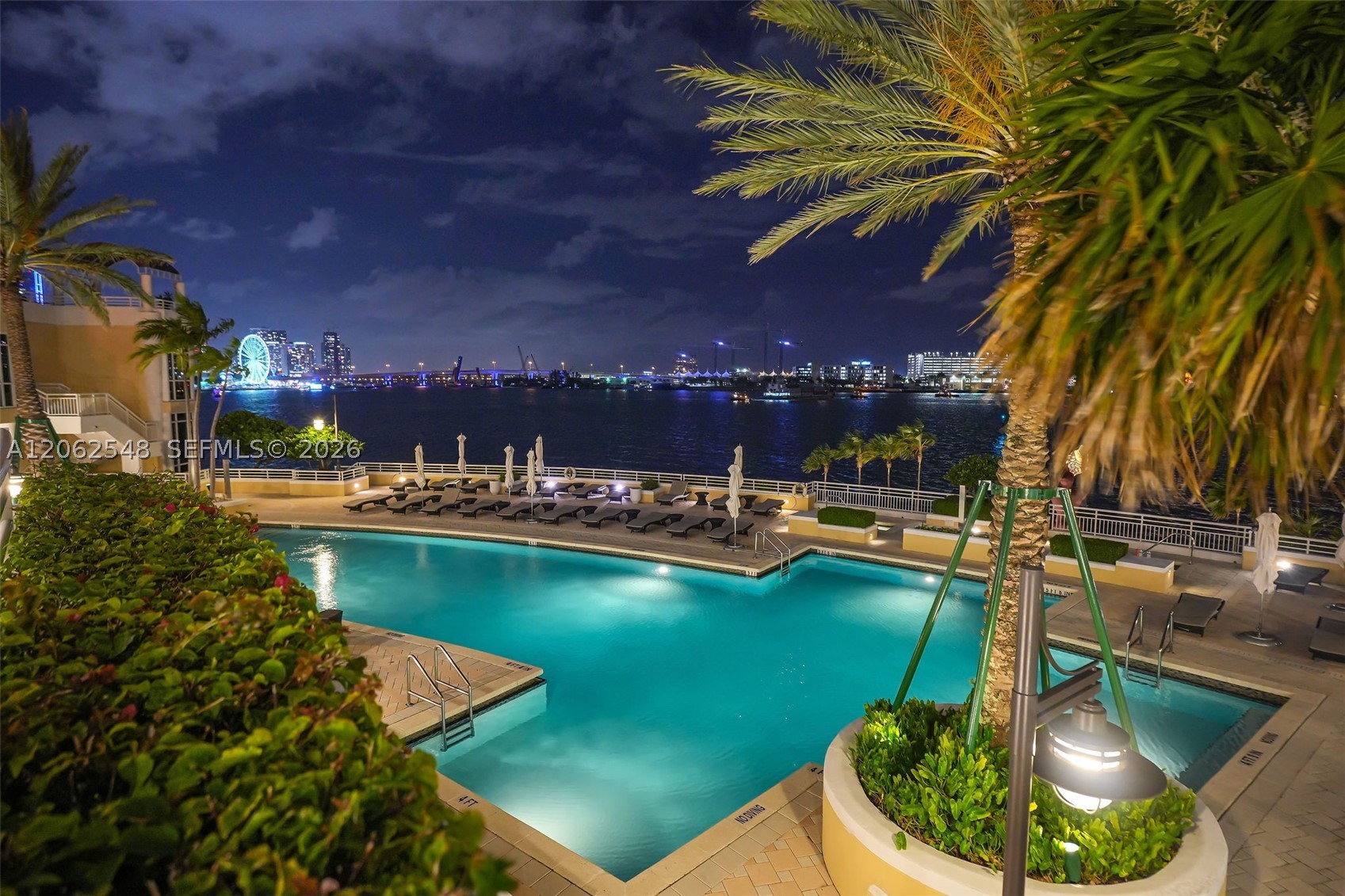 808 Brickell Key Dr #3007, Miami FL 33131