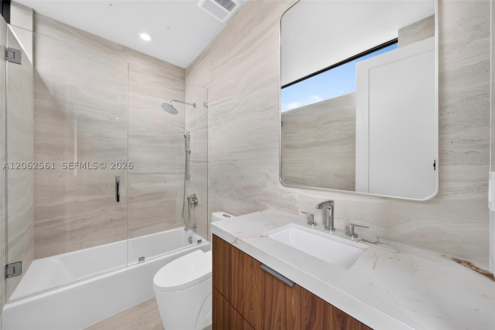 1034 SW 11th Ave, Miami FL 33130