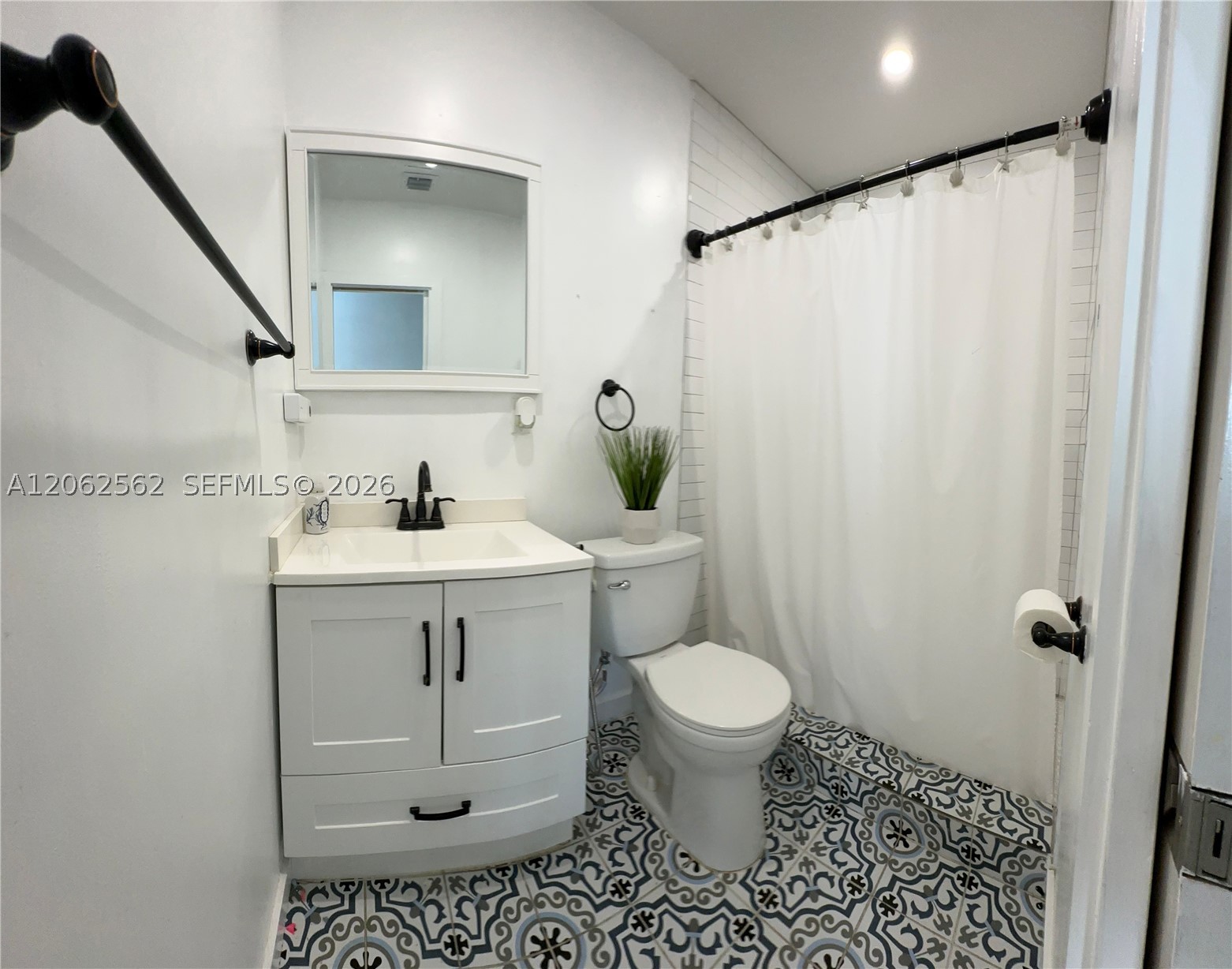 2401 SW 83rd Ave, Miami FL 33155