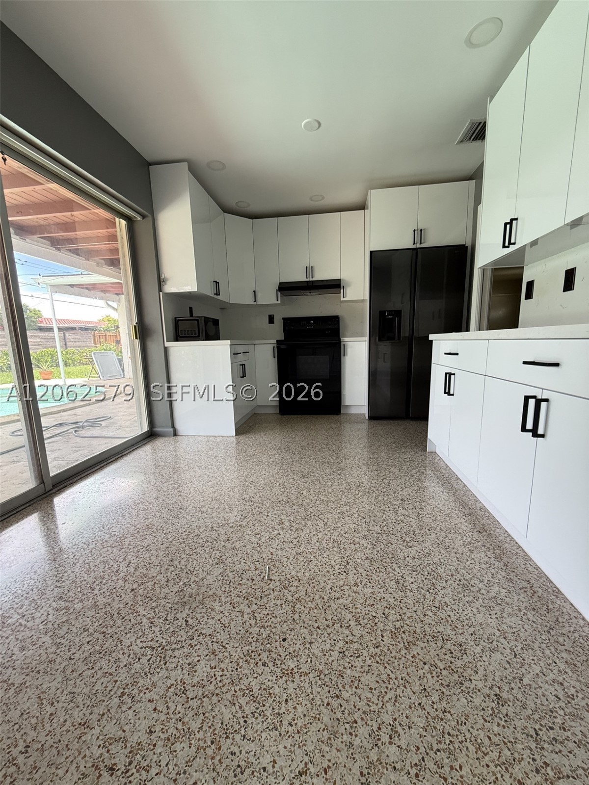 5001 SW 87th Pl #1, Miami FL 33165
