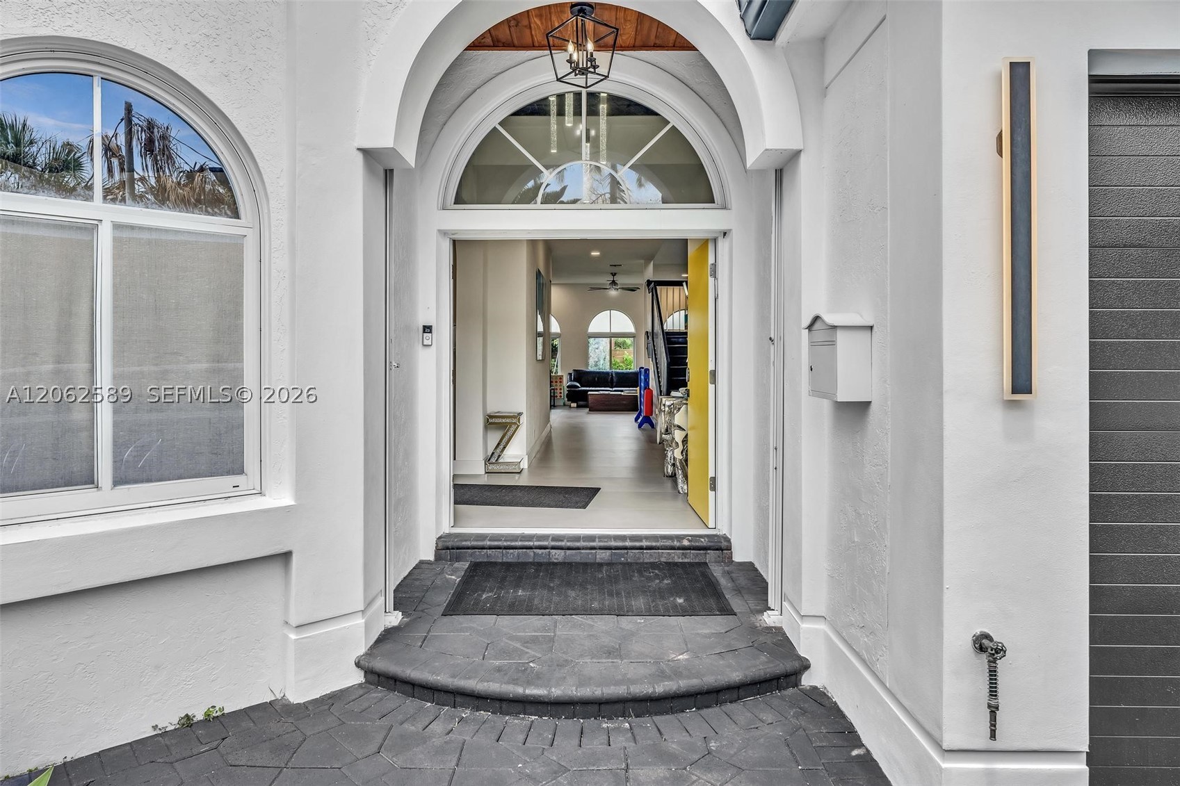 2521 Center Ave, Fort Lauderdale FL 33305