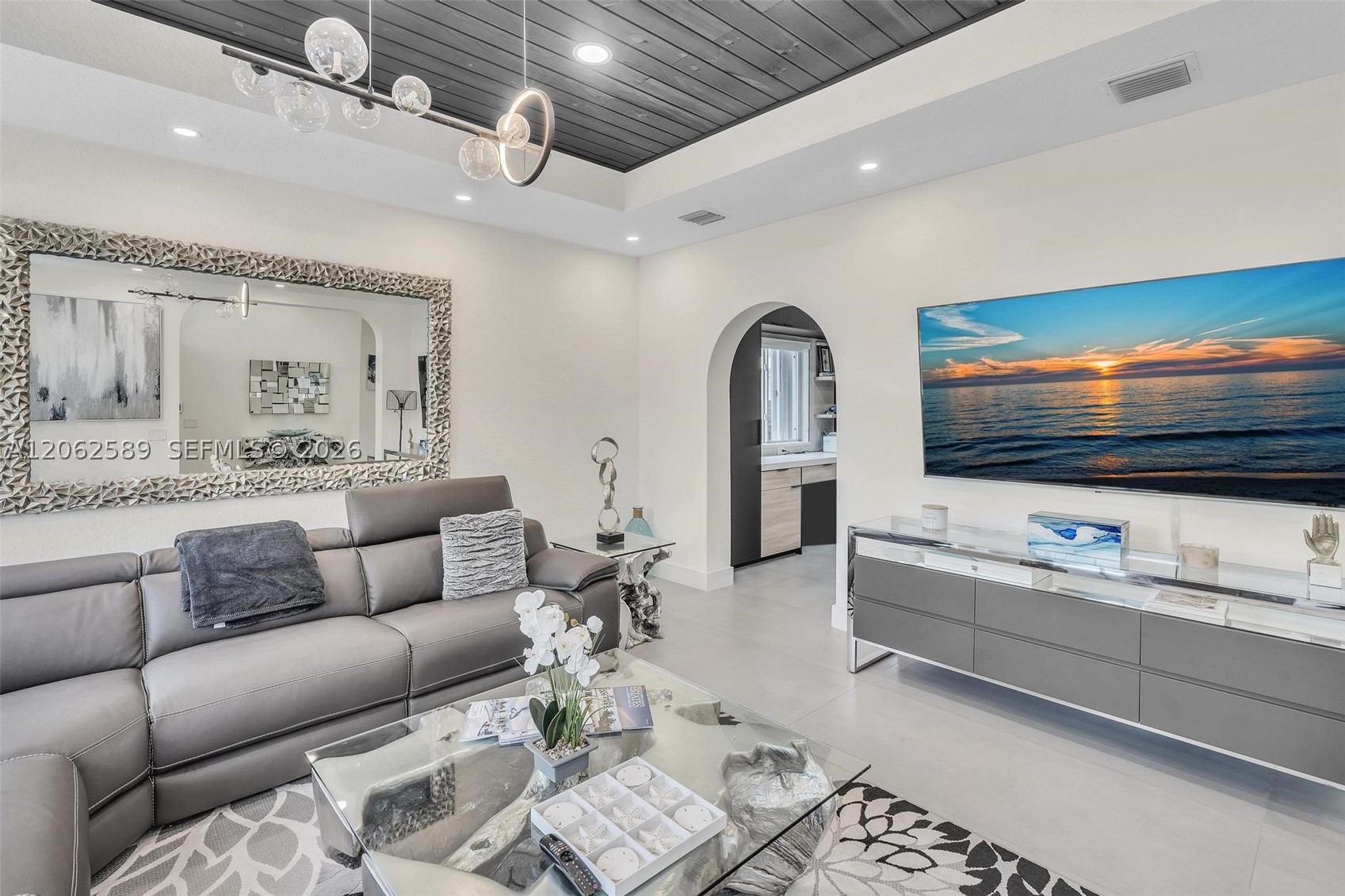2521 Center Ave, Fort Lauderdale FL 33305