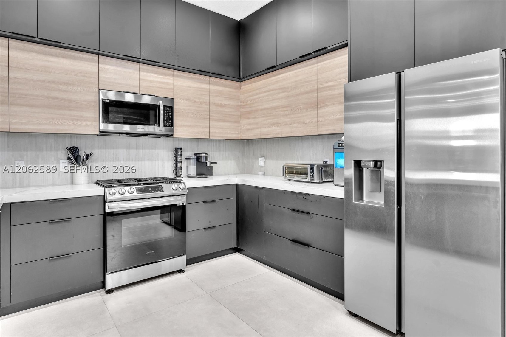 2521 Center Ave, Fort Lauderdale FL 33305