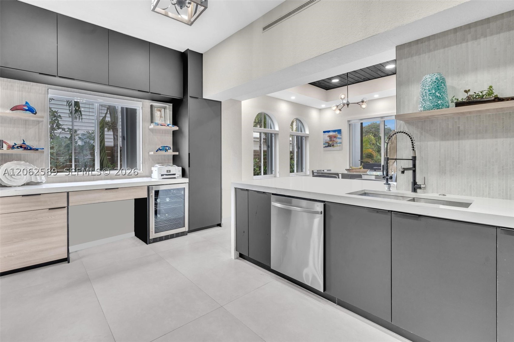 2521 Center Ave, Fort Lauderdale FL 33305
