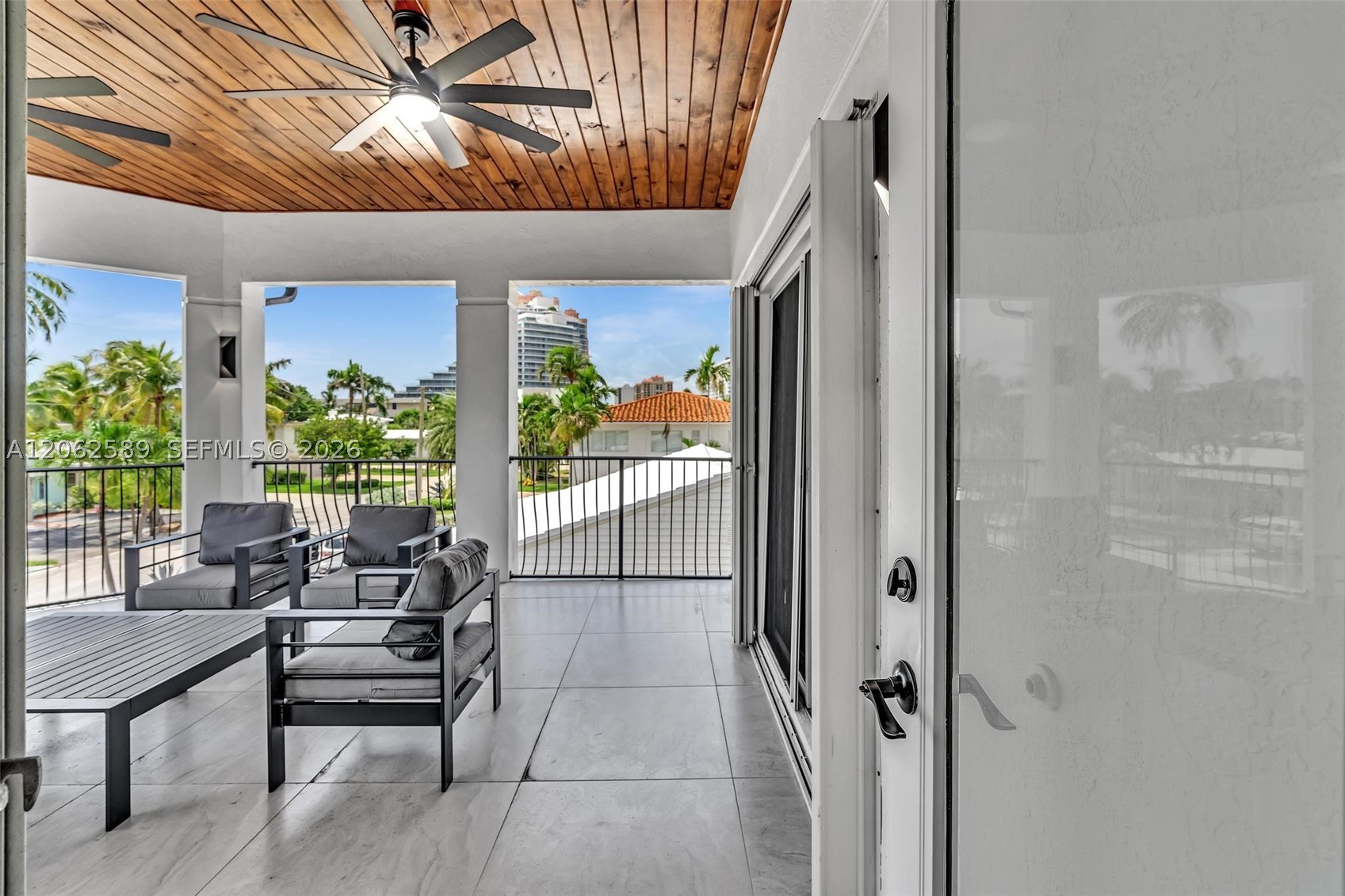 2521 Center Ave, Fort Lauderdale FL 33305