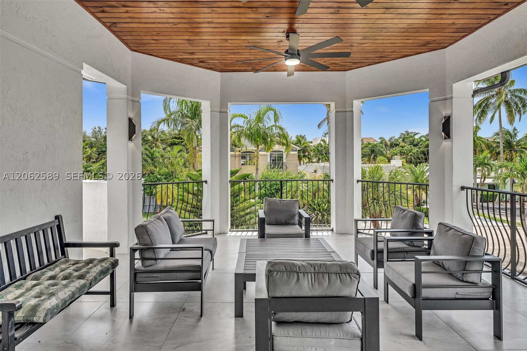 2521 Center Ave, Fort Lauderdale FL 33305