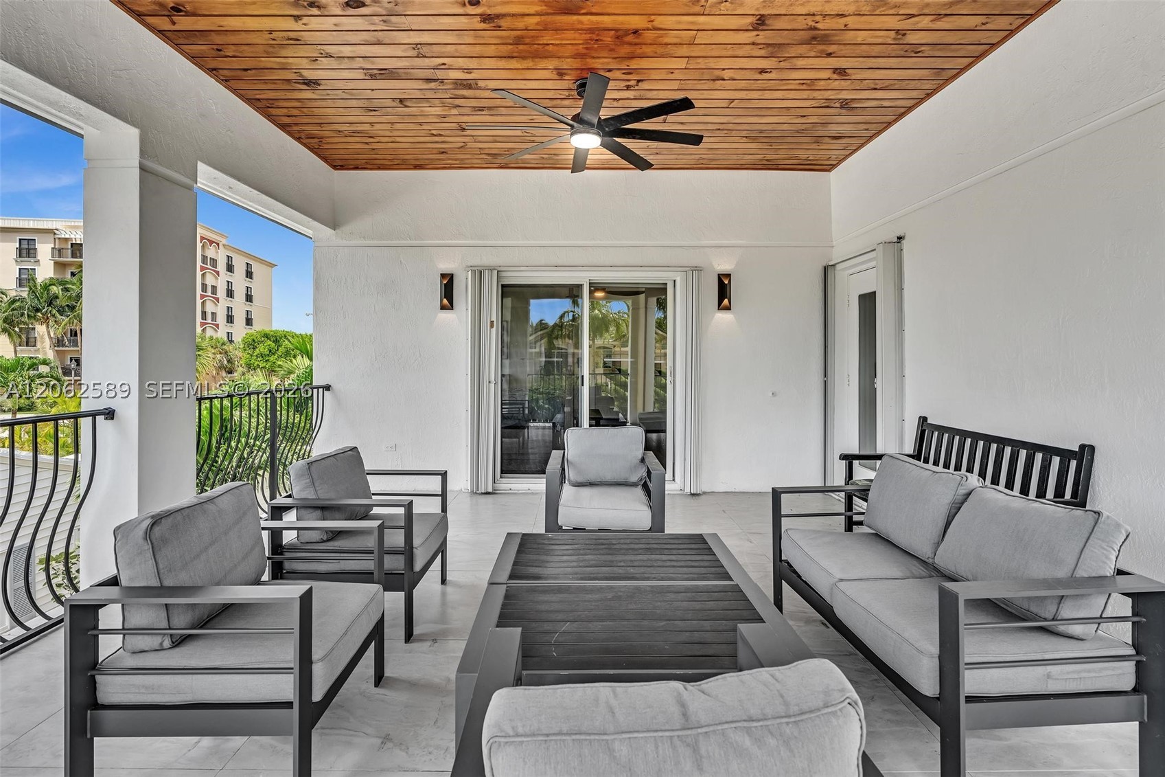 2521 Center Ave, Fort Lauderdale FL 33305