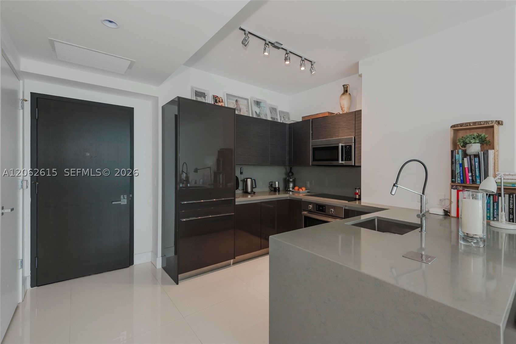 1080 Brickell Ave #3405, Miami FL 33131