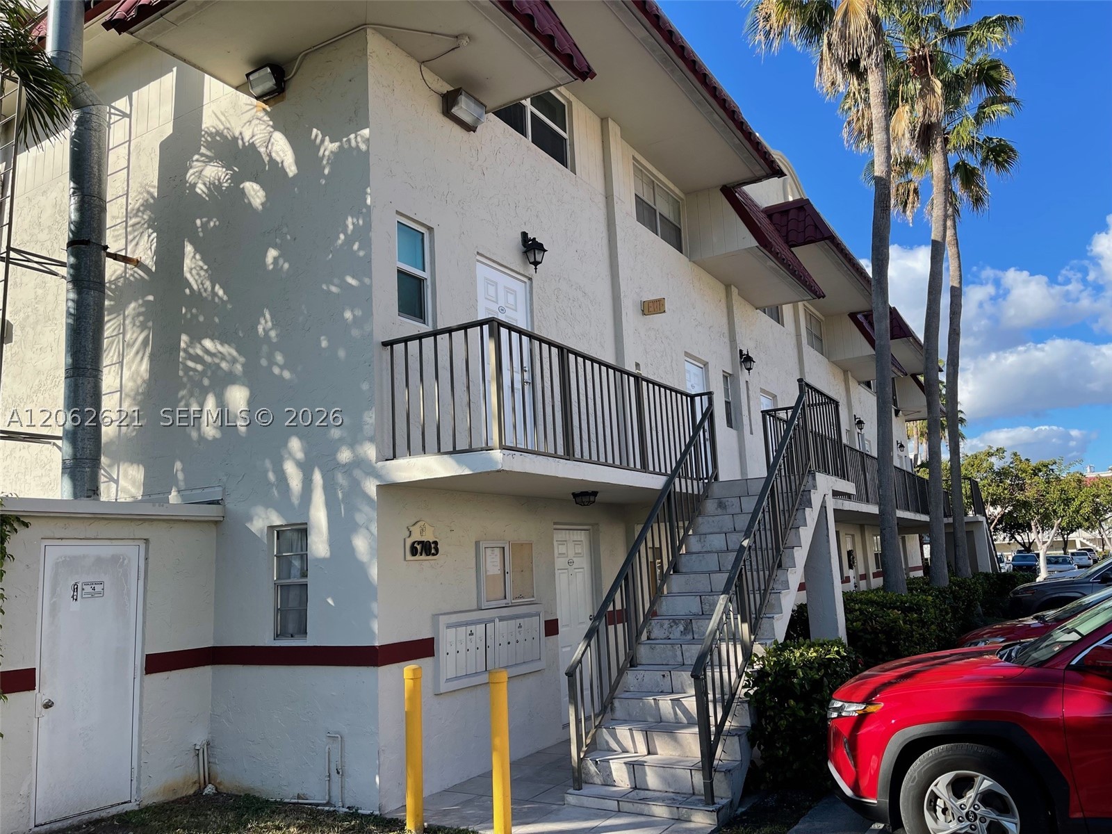6703 N Kendall Dr #404, Pinecrest FL 33156
