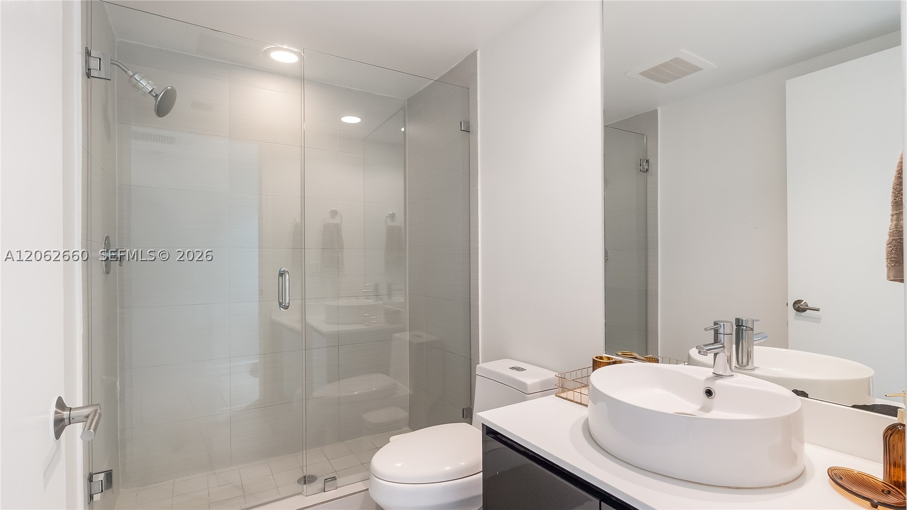 31 SE 6th St #1708, Miami FL 33131