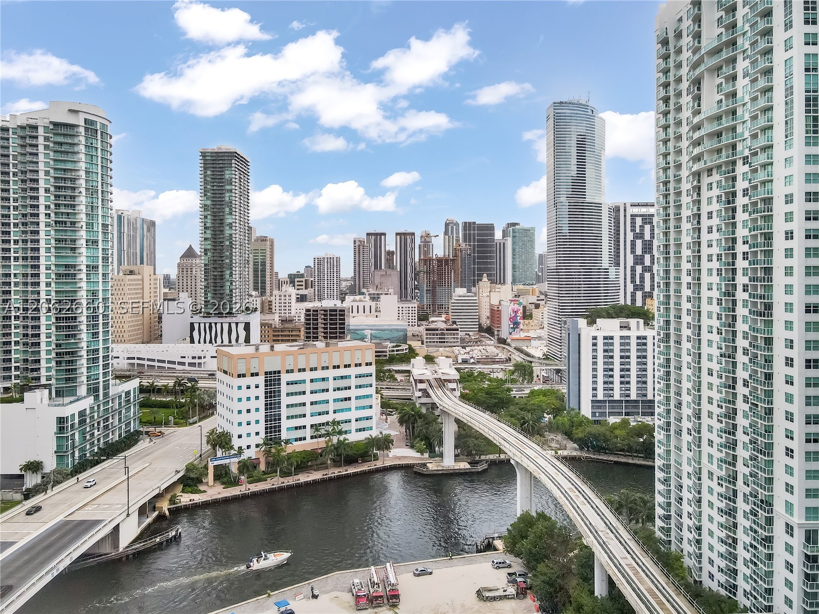 31 SE 6th St #1708, Miami FL 33131