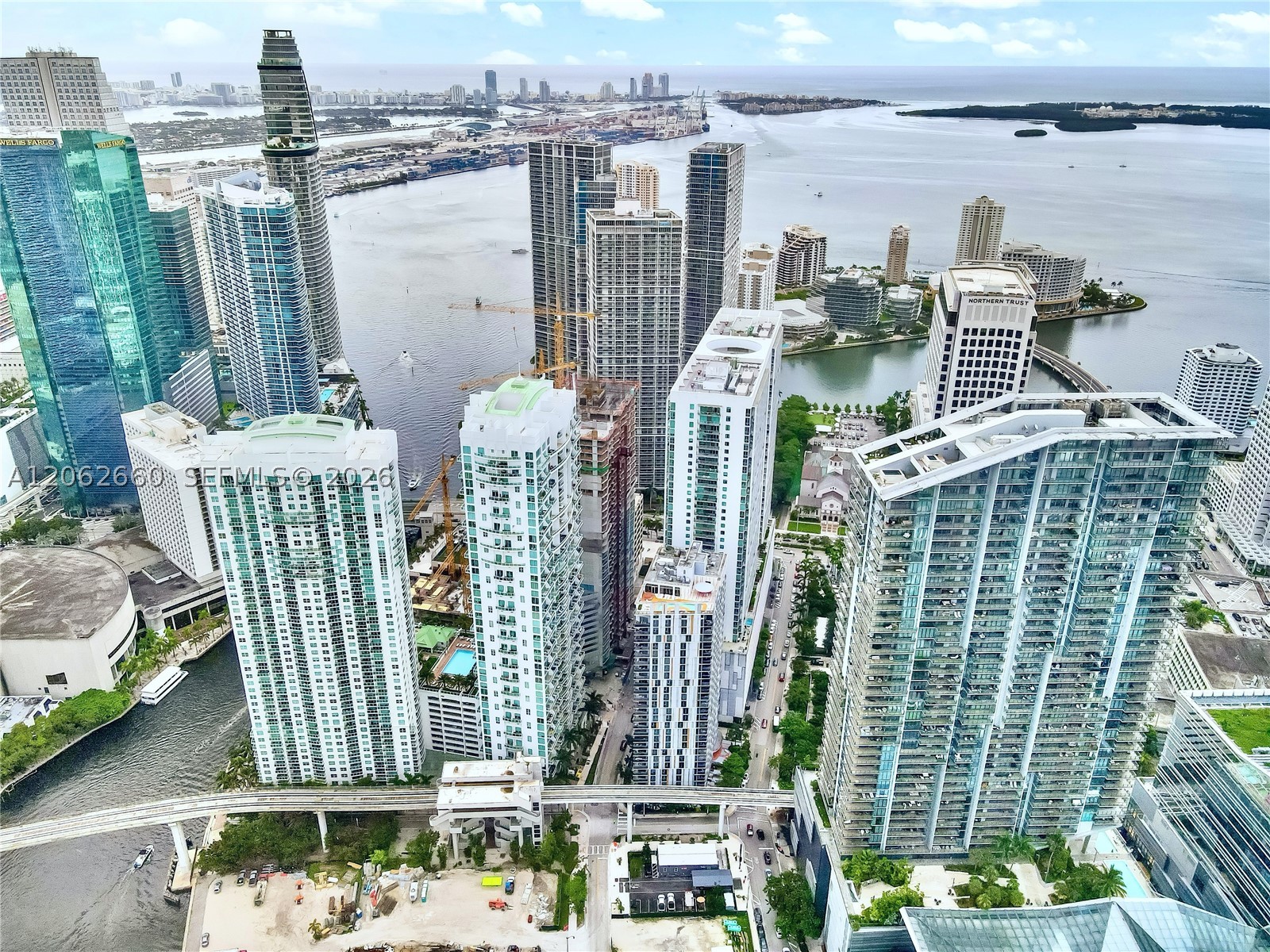 31 SE 6th St #1708, Miami FL 33131