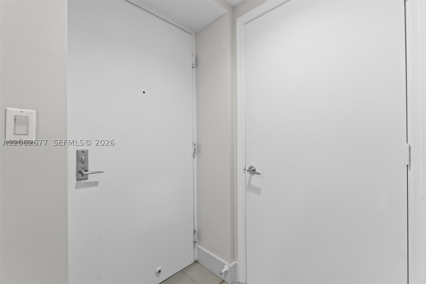 500 Brickell Ave #1405, Miami FL 33131